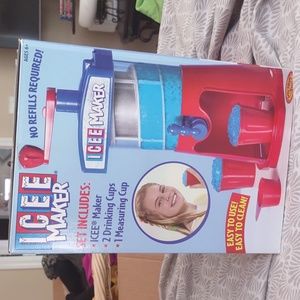 SUMMER ICEE MAKING MACHINE 12PC +Instruction Manual